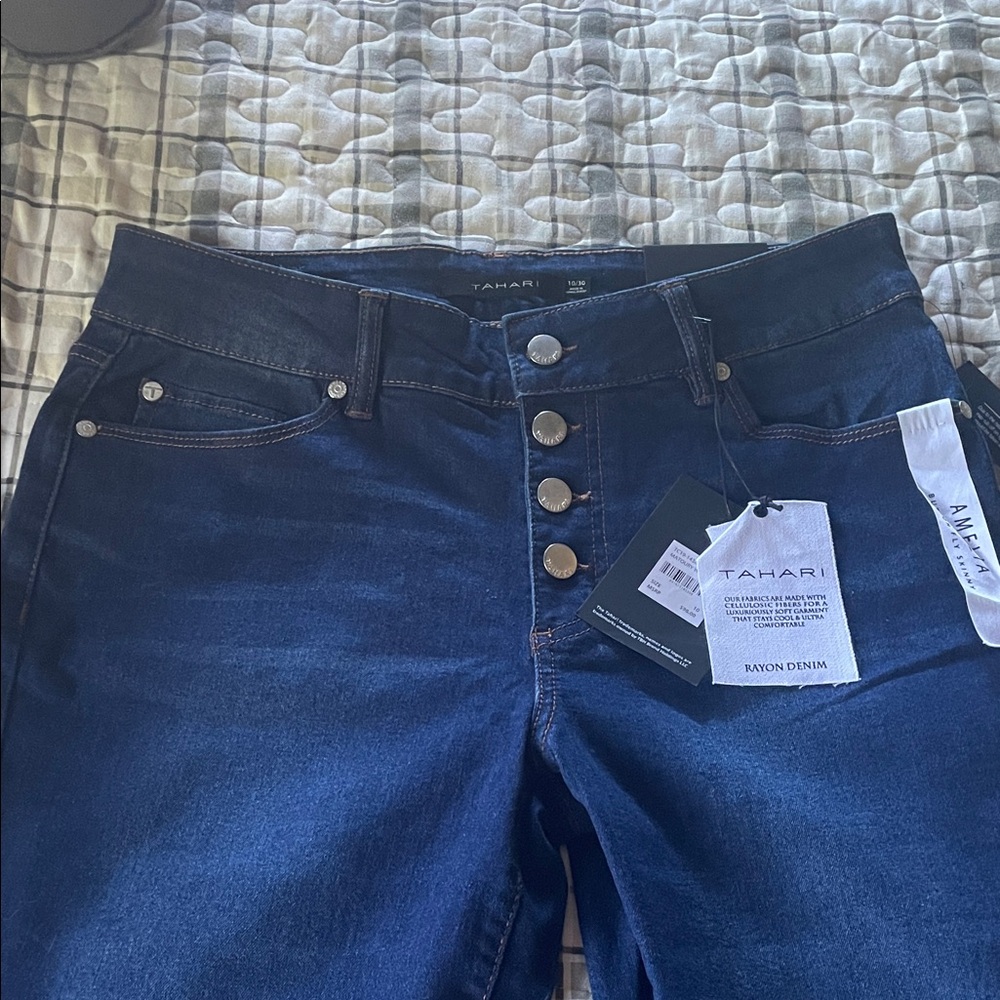 Tahari Women's High Rise Indigo Jeans size 10